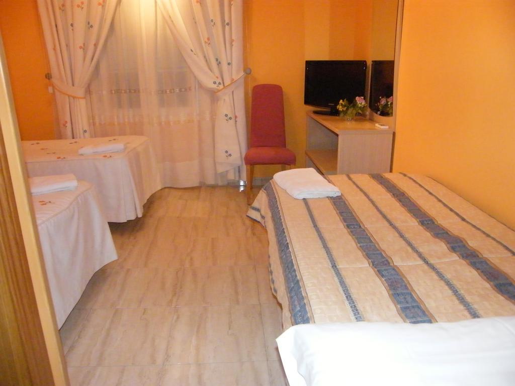 Hostal Dulcinea Esquivias Quarto foto