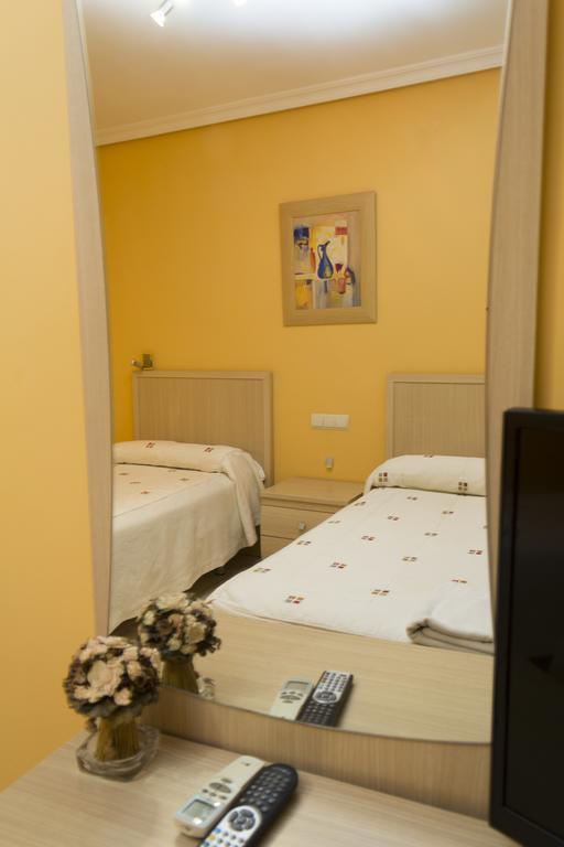 Hostal Dulcinea Esquivias Quarto foto