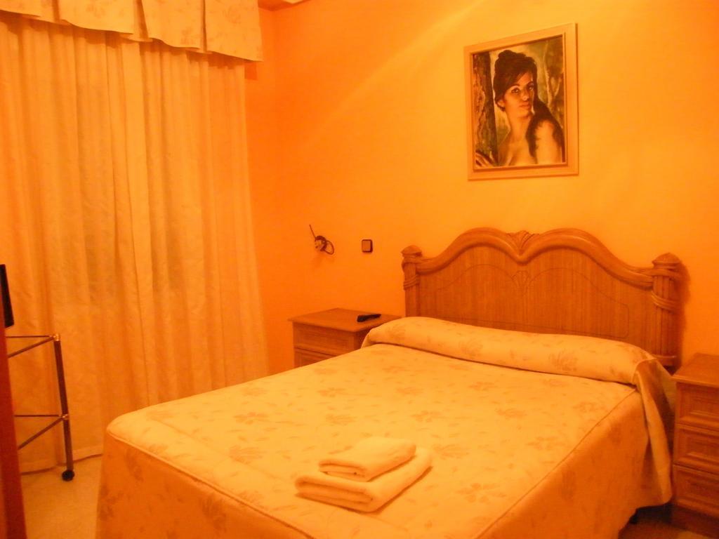 Hostal Dulcinea Esquivias Quarto foto