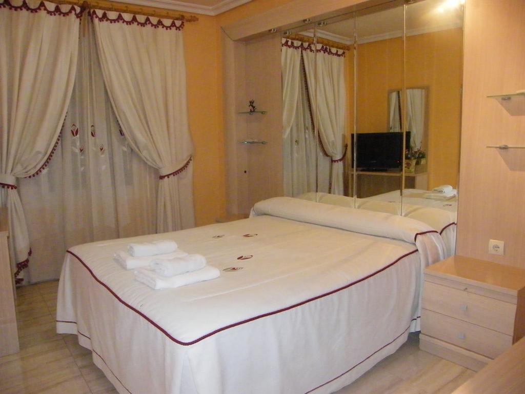Hostal Dulcinea Esquivias Quarto foto